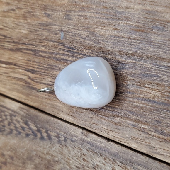 P116 stunning precious stone drop pendant - Picture 1 of 2